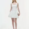 Ausgestelltes Mini-Kleid