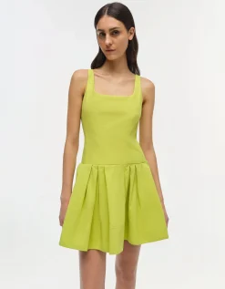 Ausgestelltes Mini-Kleid
