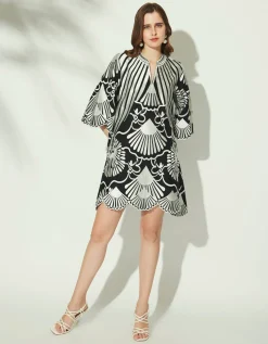 Besticktes Leinen-Kleid