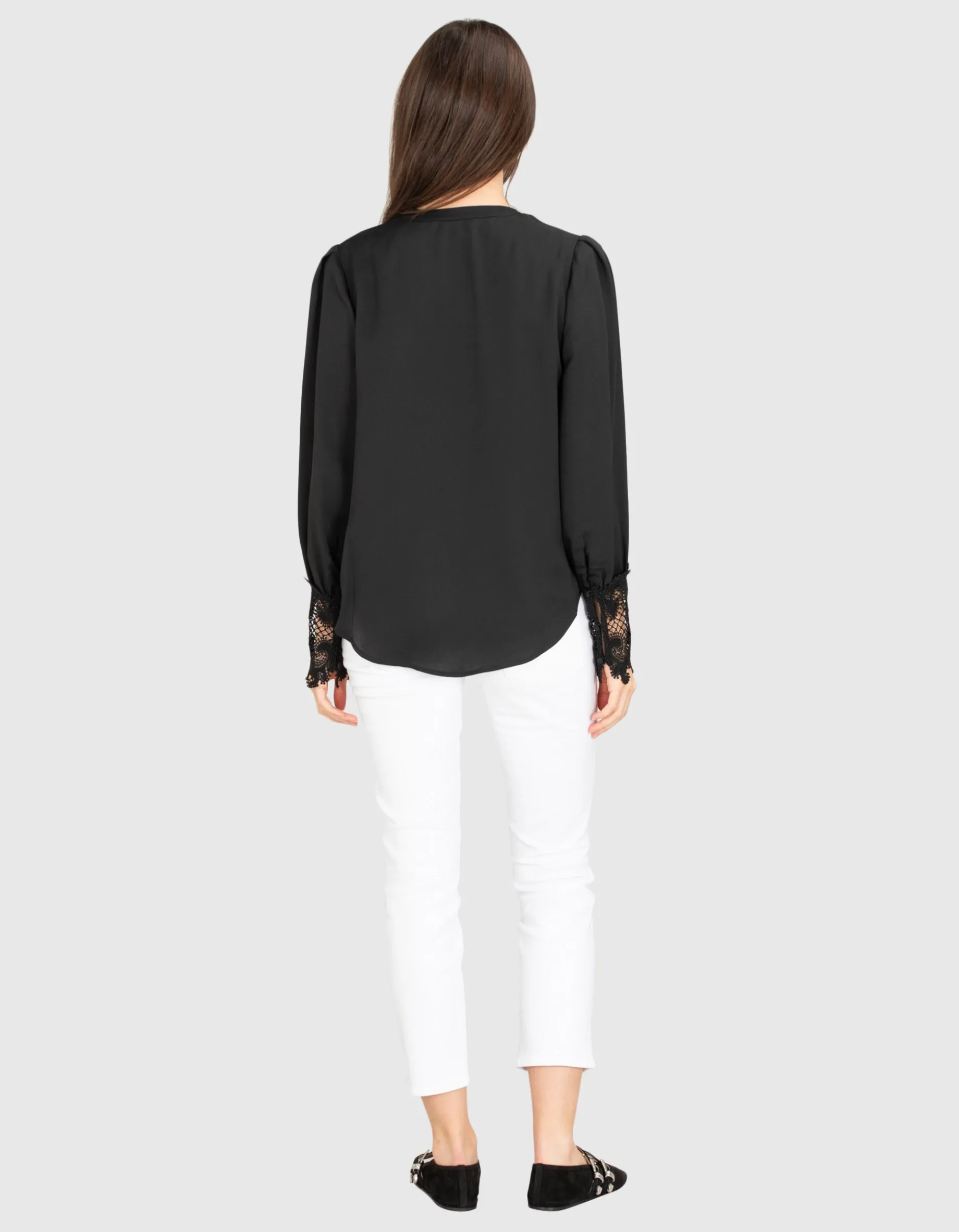 Bluse mit Spitzen-Details