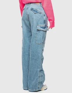 Cargo Wide-Leg Jeans