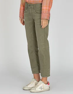 Crop Straight-Leg Jeans