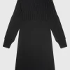 Feinstrickkleid mit Schlitzausschnitt