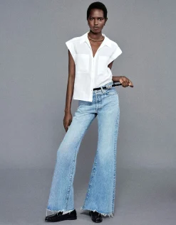 Flared-Leg Jeans The Lax