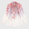 Florale Bluse Crush mit dekorativen Knöpfen