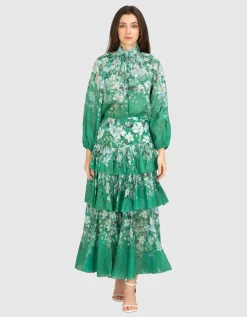 Florale Bluse Everley mit dekorativen Knöpfen