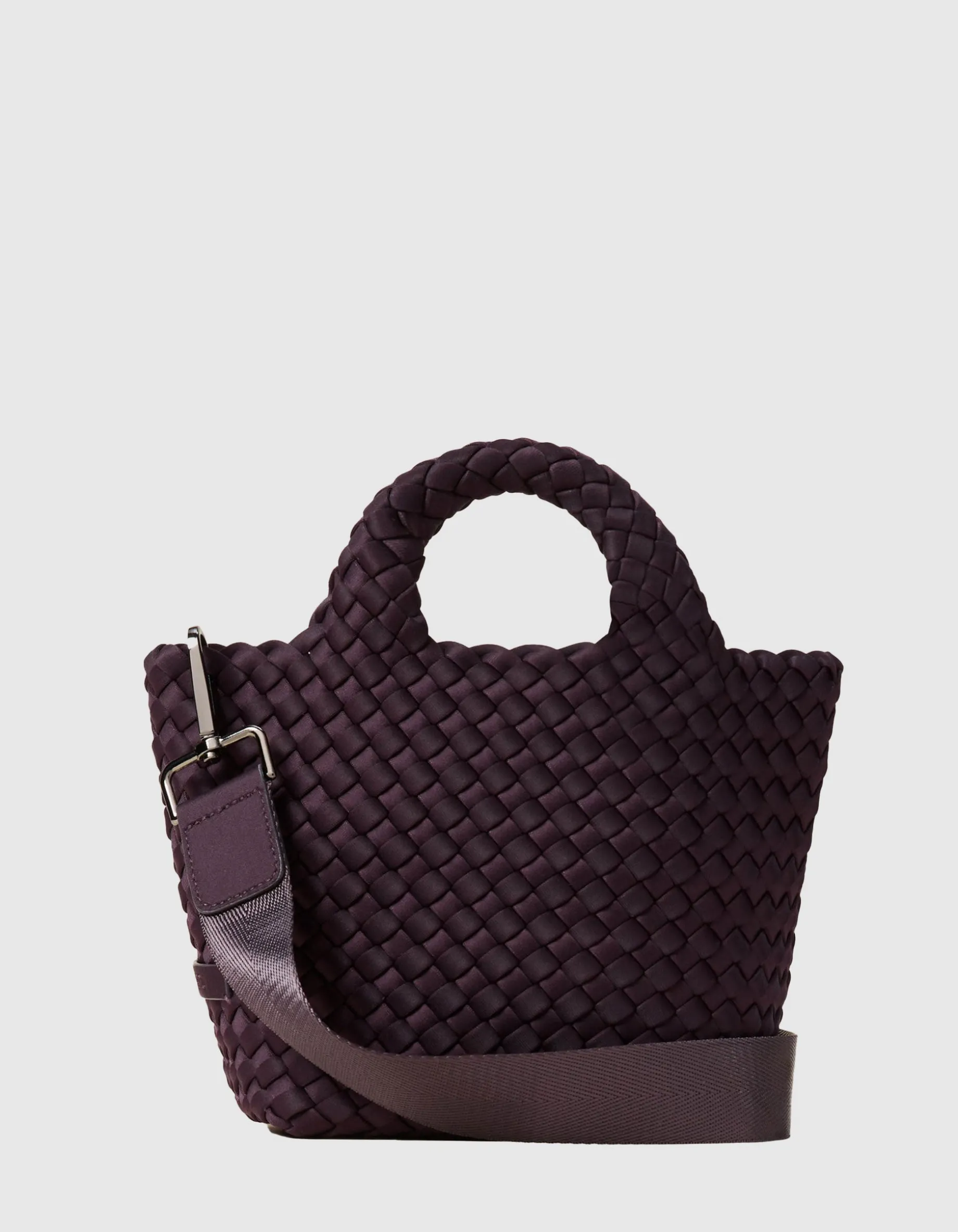 Geflochtene Tote Bag mit abnehmbarem Schulterriemen und Pouch
