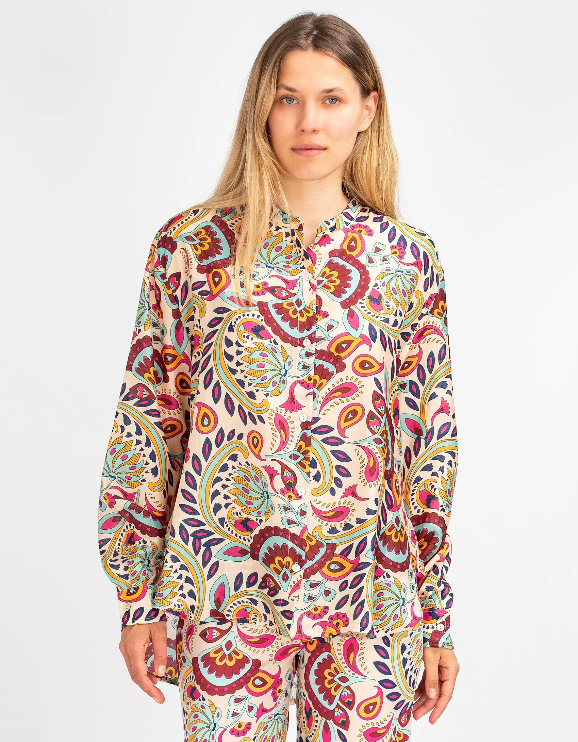 Gemusterte Oversize-Seiden-Bluse