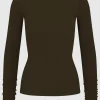 Geripptes Longsleeve mit Rundhalsausschnitt