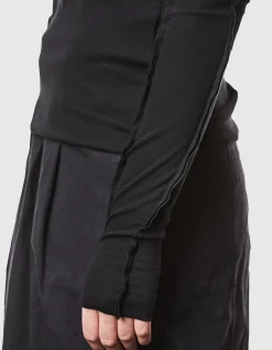 Geripptes Longsleeve mit Rundhalsausschnitt