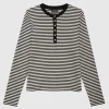 Gestreiftes Ripp-Longsleeve Alessia mit dekorativen Knöpfen