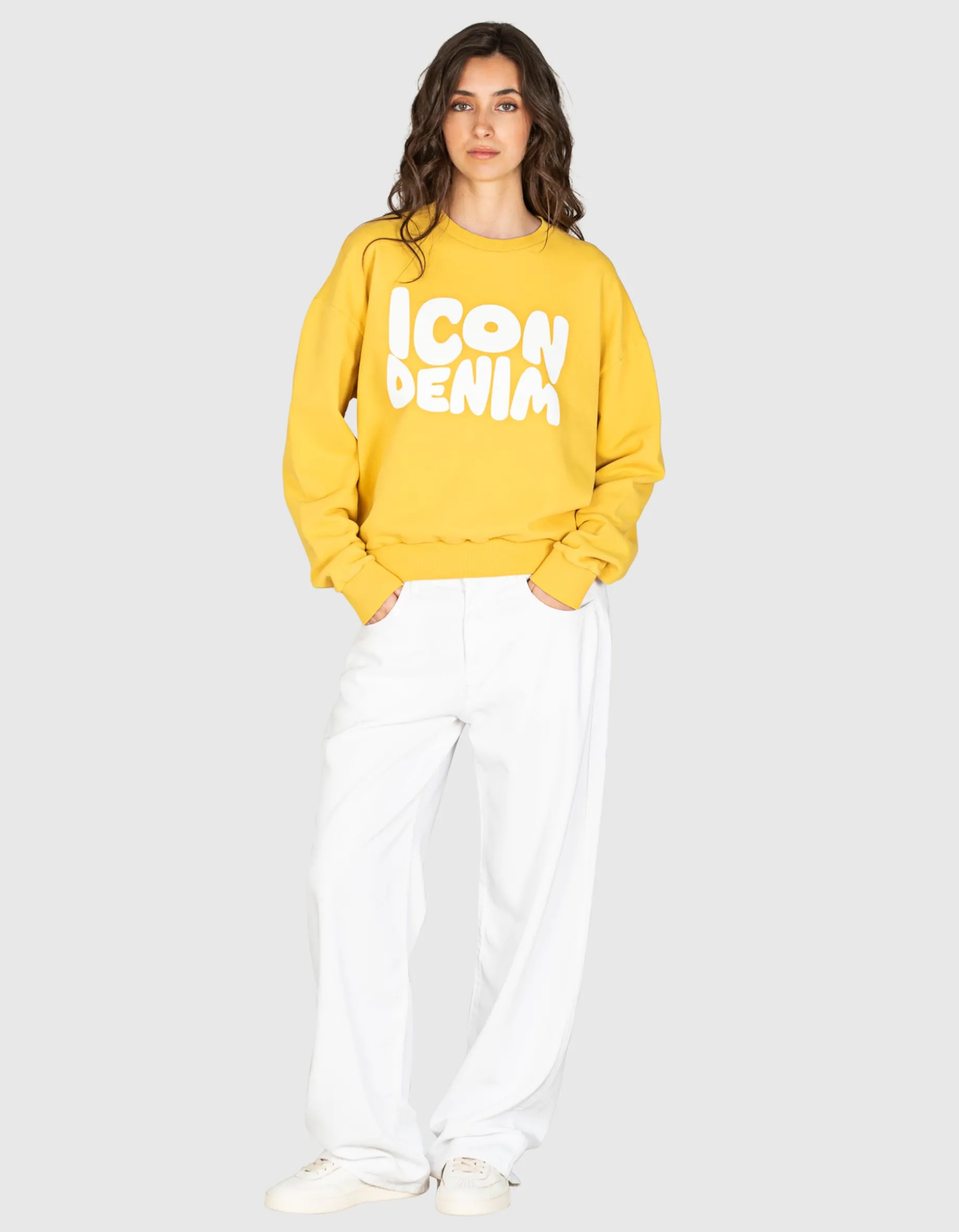 High-Waist Wide-Leg Jeans Bea