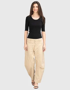 Hose Shon mit aufgesetzten Taschen