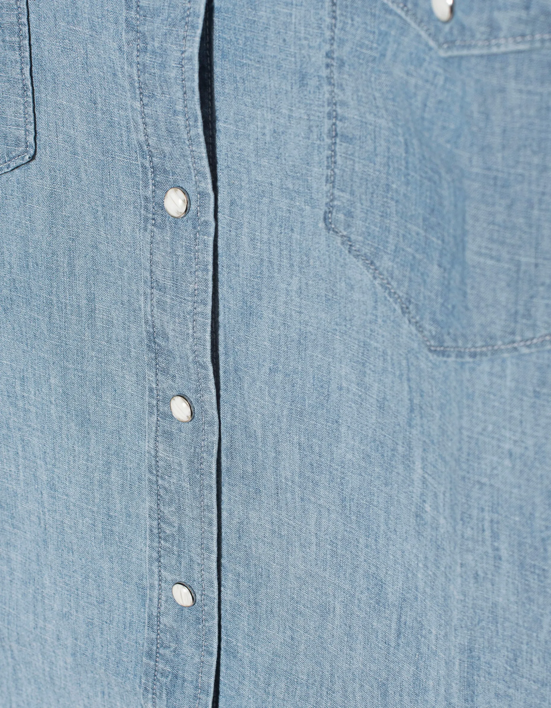 Jeans-Hemd Griffen mit aufgesetzten Brusttaschen