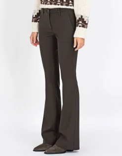 Kick-Flare Chino-Hose