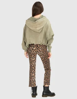 Kick-Flare Jeans im Leo-Design