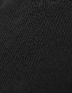 Kurzarm-Kaschmir Pullover mit Cut-Out