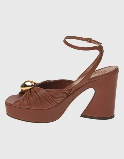 Leder-Heels Gleam mit dekorativer Metall-Verzierung