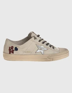 Leder-Sneaker mit Perlenstickerei