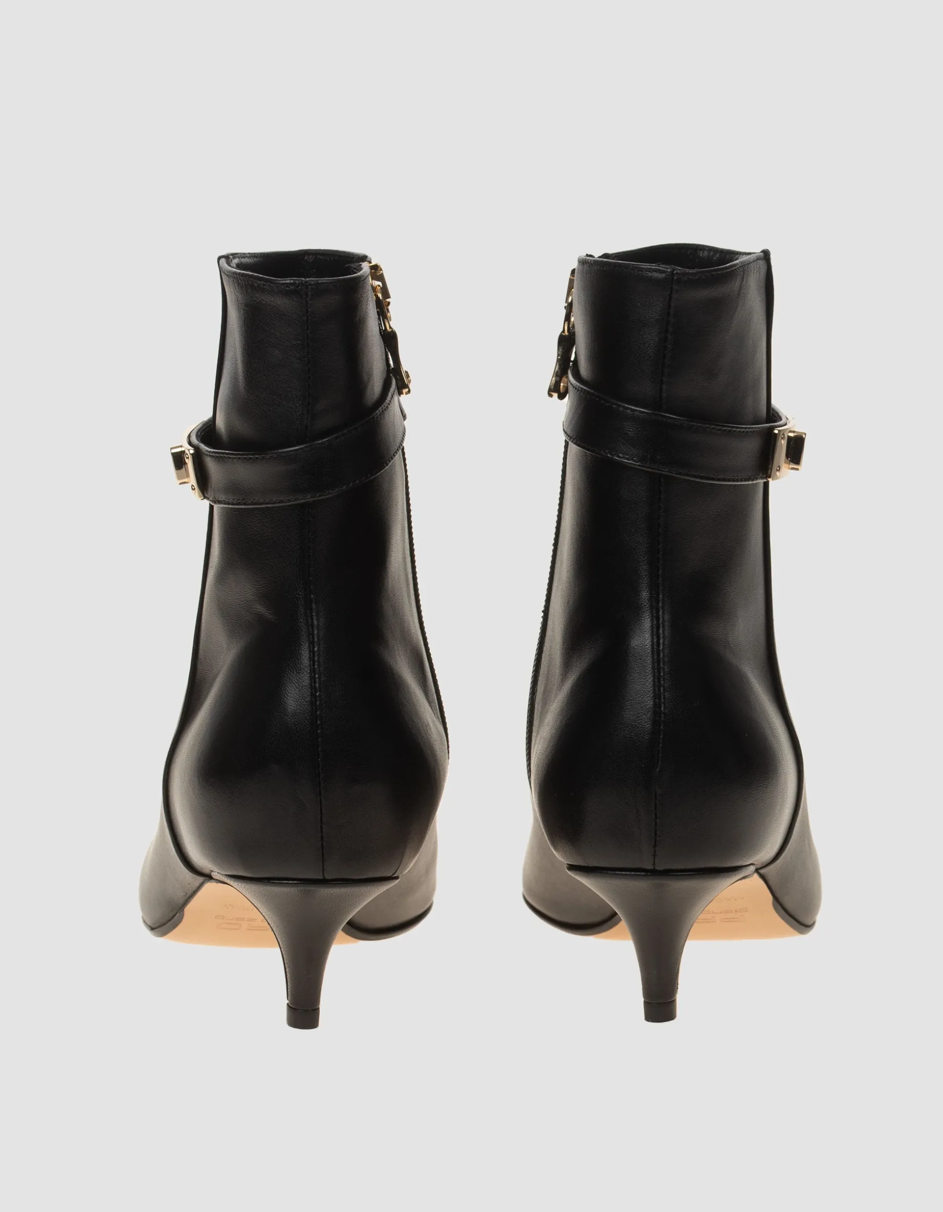 Leder-Stiefelette mit Metall-Verzierung
