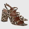 Leo-Heels Eliot mit dekorativen Metall-Verzierungen