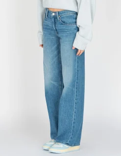 Low-Waist Wide-Leg Jeans