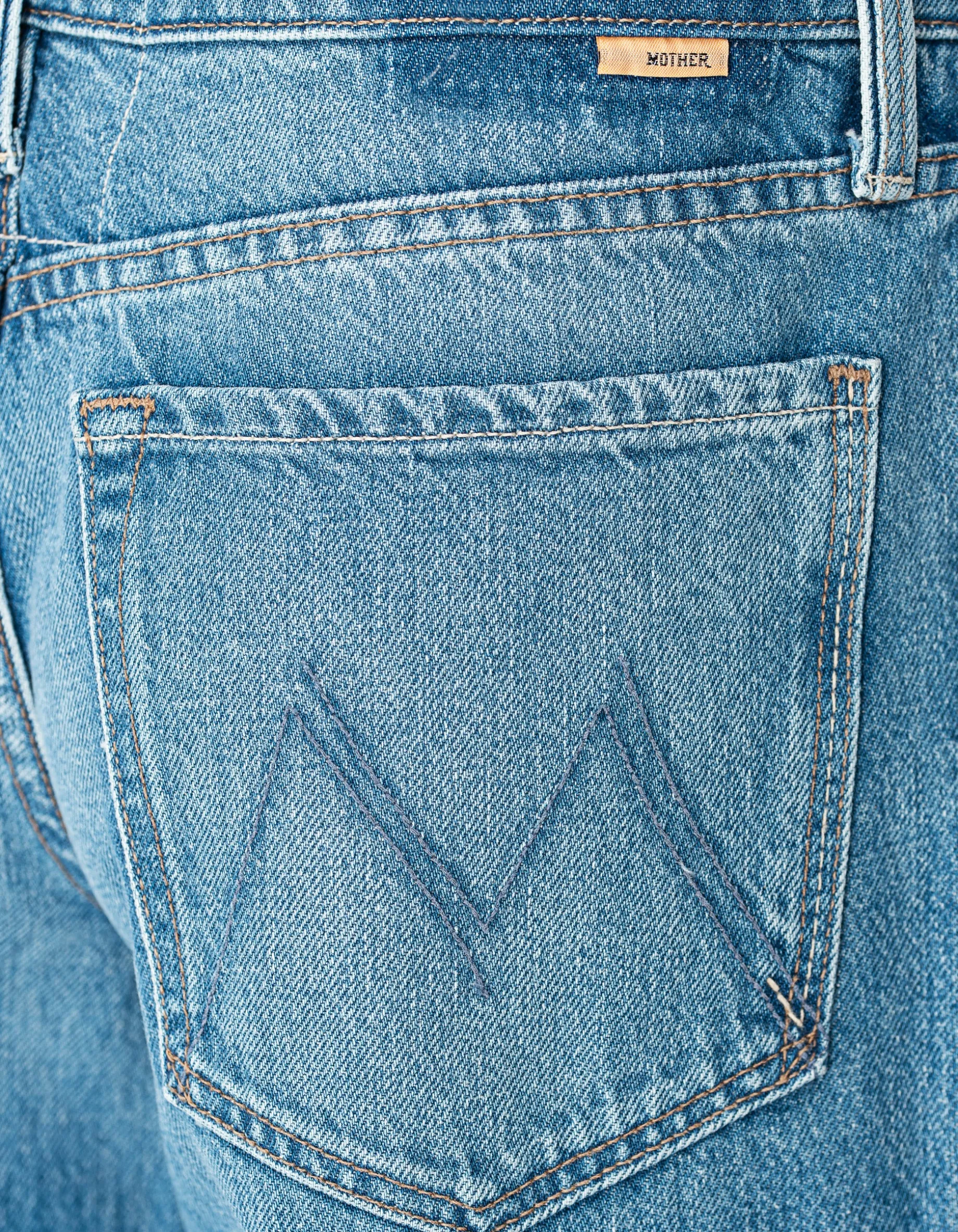 Low-Waist Wide-Leg Jeans