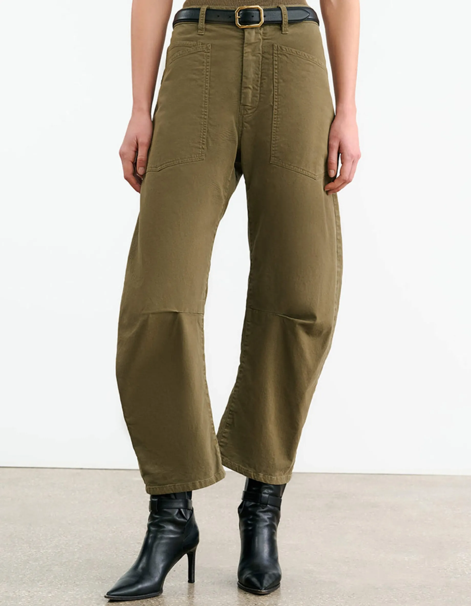 Mid-Rise Barrel-Leg Hose Shon