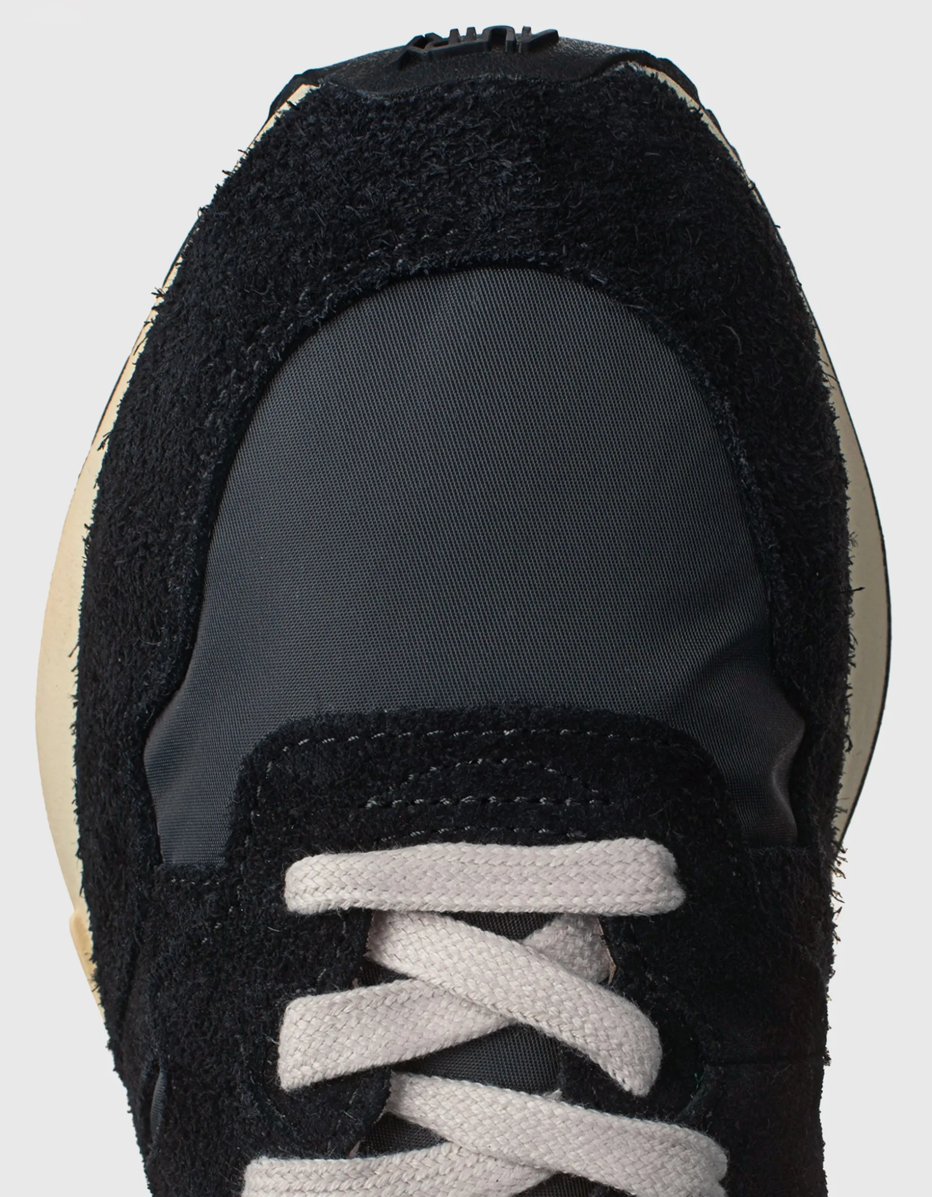 Nylon-Sneaker mit Leder-Details