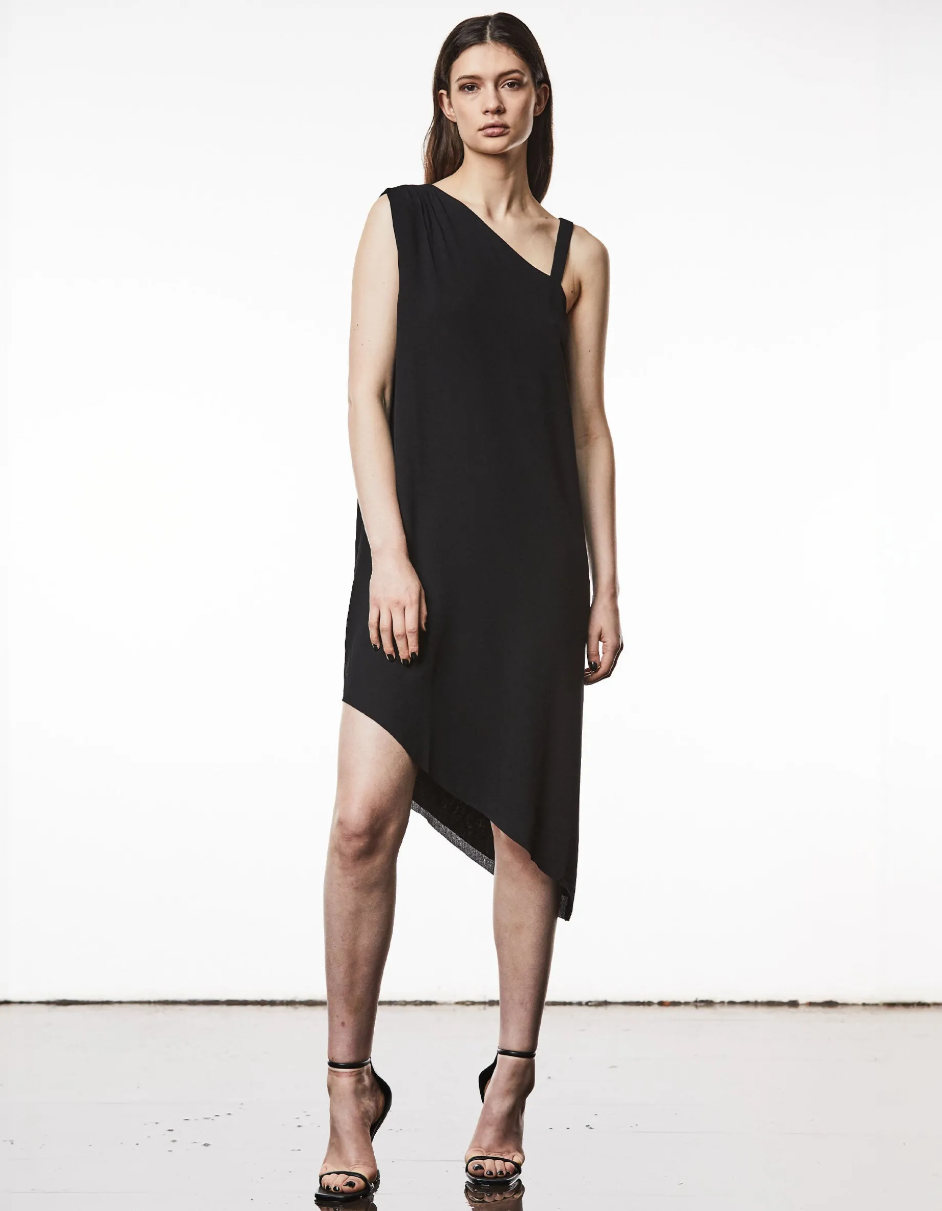 Off-Shoulder Kleid