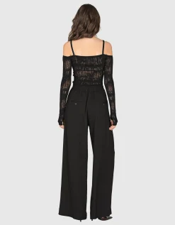 Off-Shoulder Longsleeve