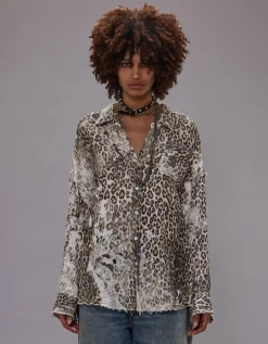 Oversize Destroyed-Hemd im Leo-Design