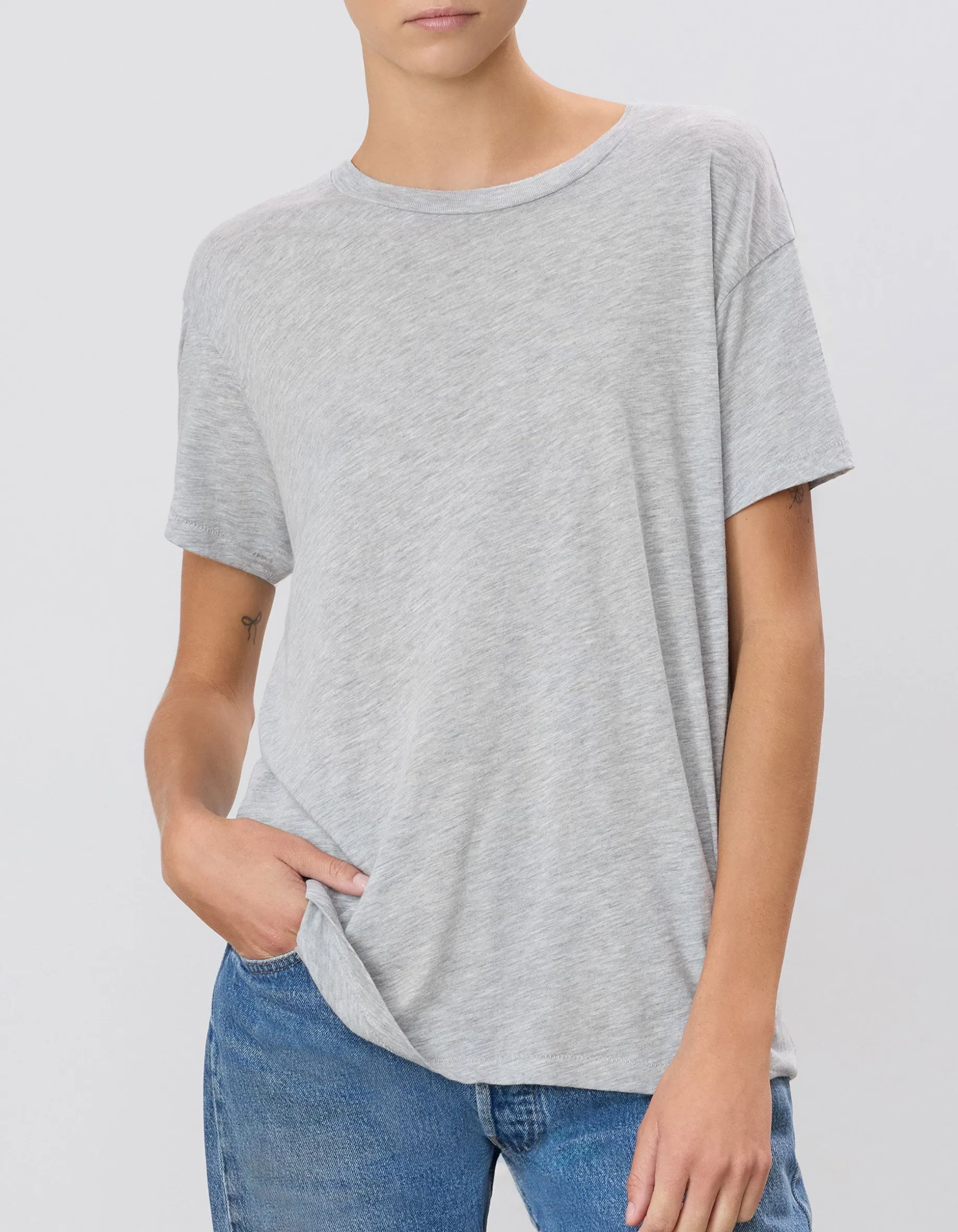 Oversize T-Shirt Chloe Boyfriend mit offener Ausschnittkante