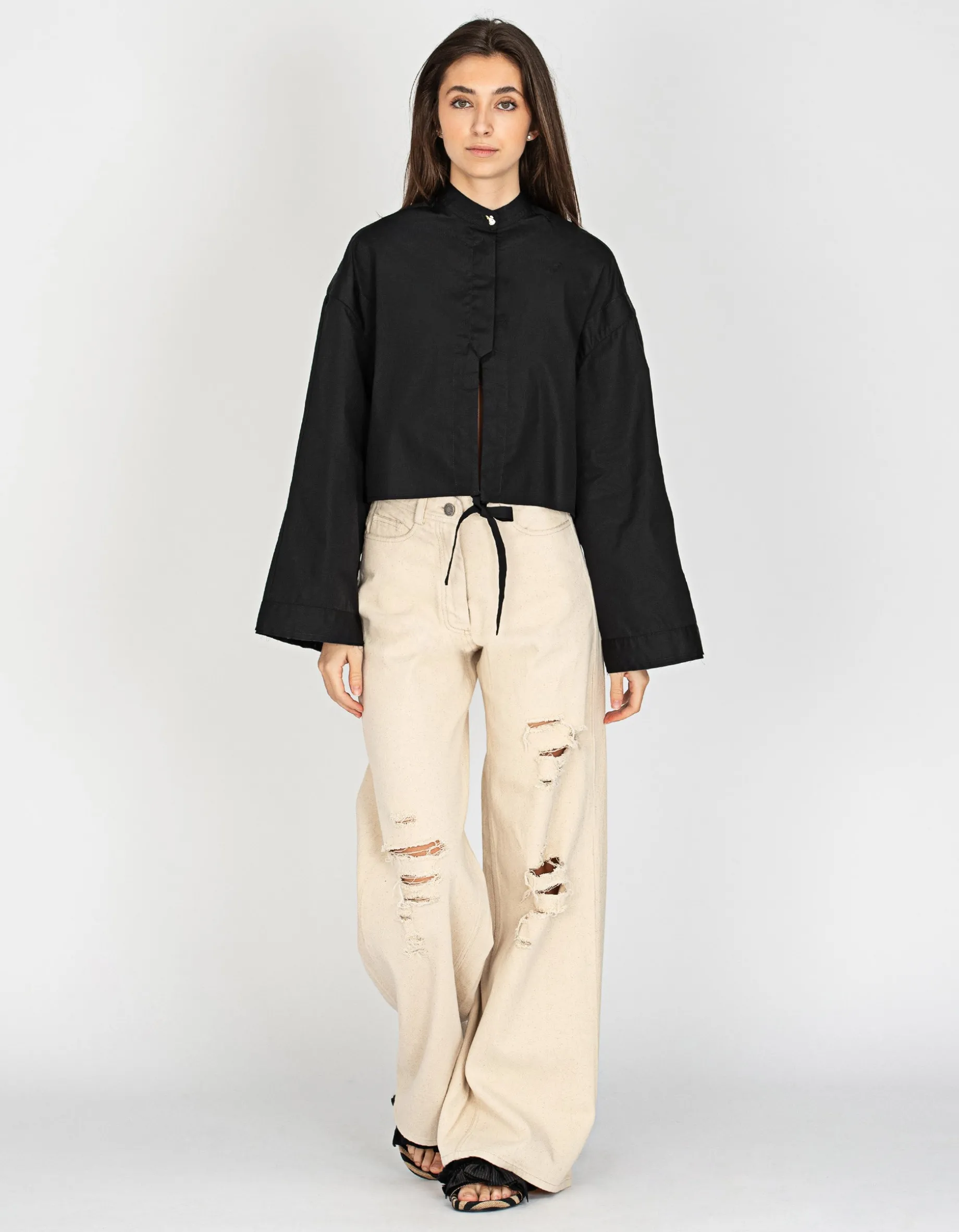 Oversize-Material Mix Crop Bluse mit dekorativem Knopf und Binde-Detail