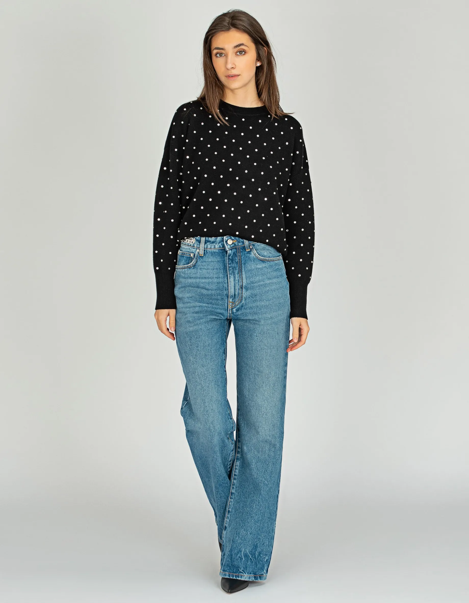 Oversize-Woll-Pullover mit Schmucksteinen