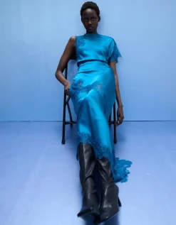 Satin-Kleid mit Spitze