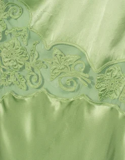 Seiden-Kleid mit bestickten Tüll-Details