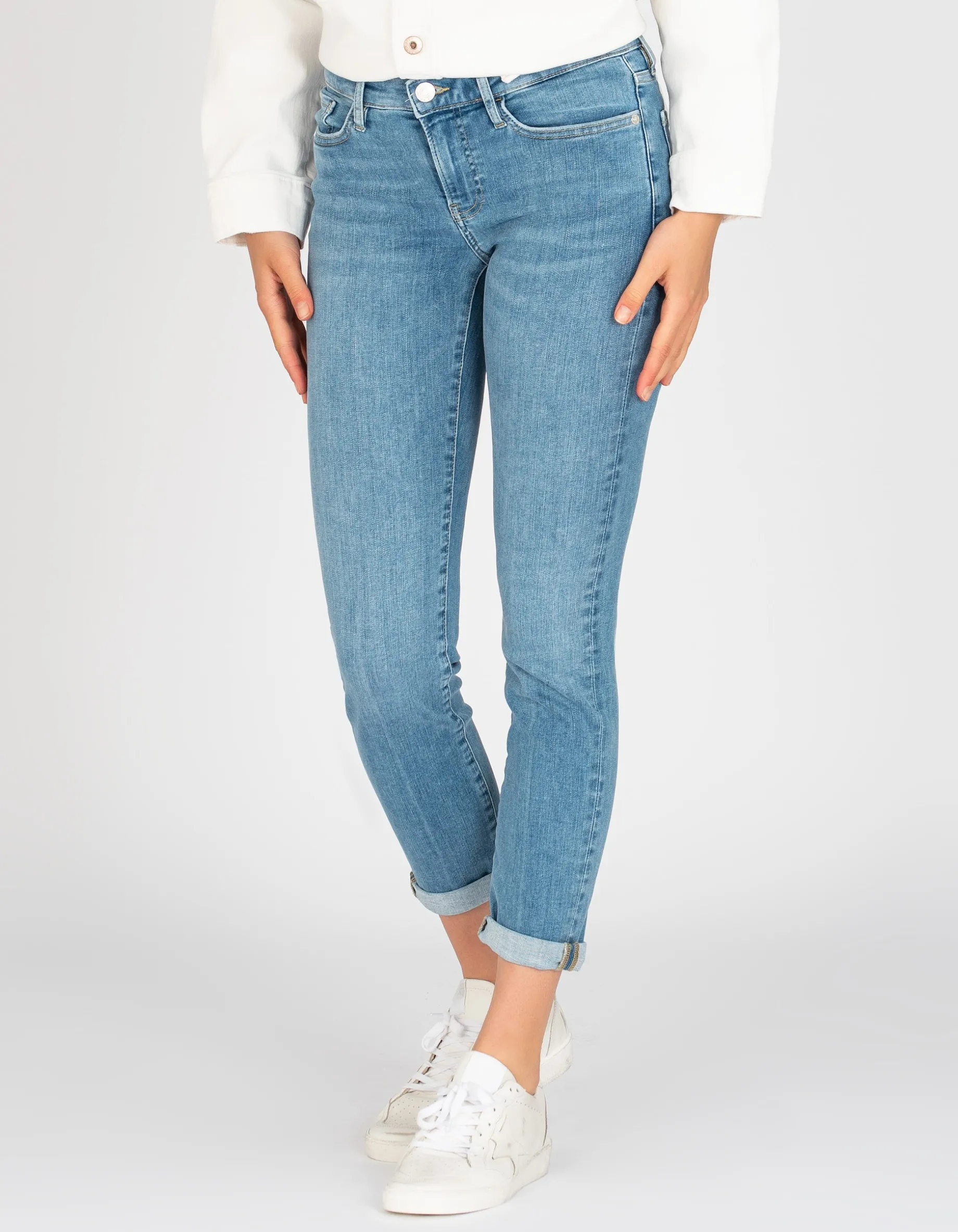 Straight-Leg Jeans