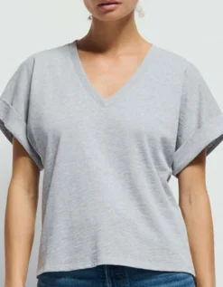 T-Shirt mit V-Ausschnitt