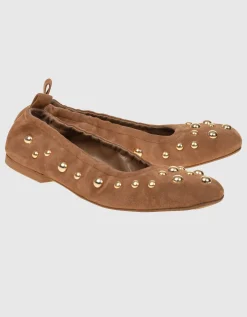 Veloursleder-Ballerinas mit Nieten