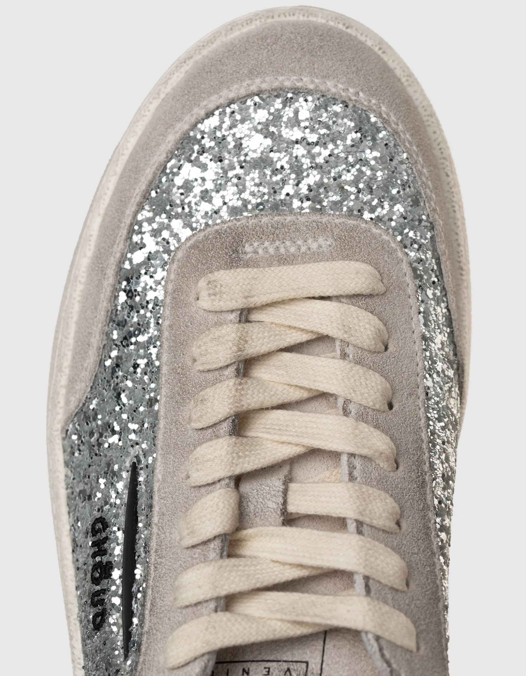 Veloursleder-Sneaker mit Glitter-Finish