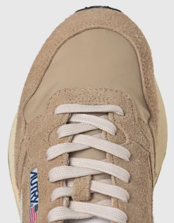 Veloursleder-Sneaker mit Nylon-Details