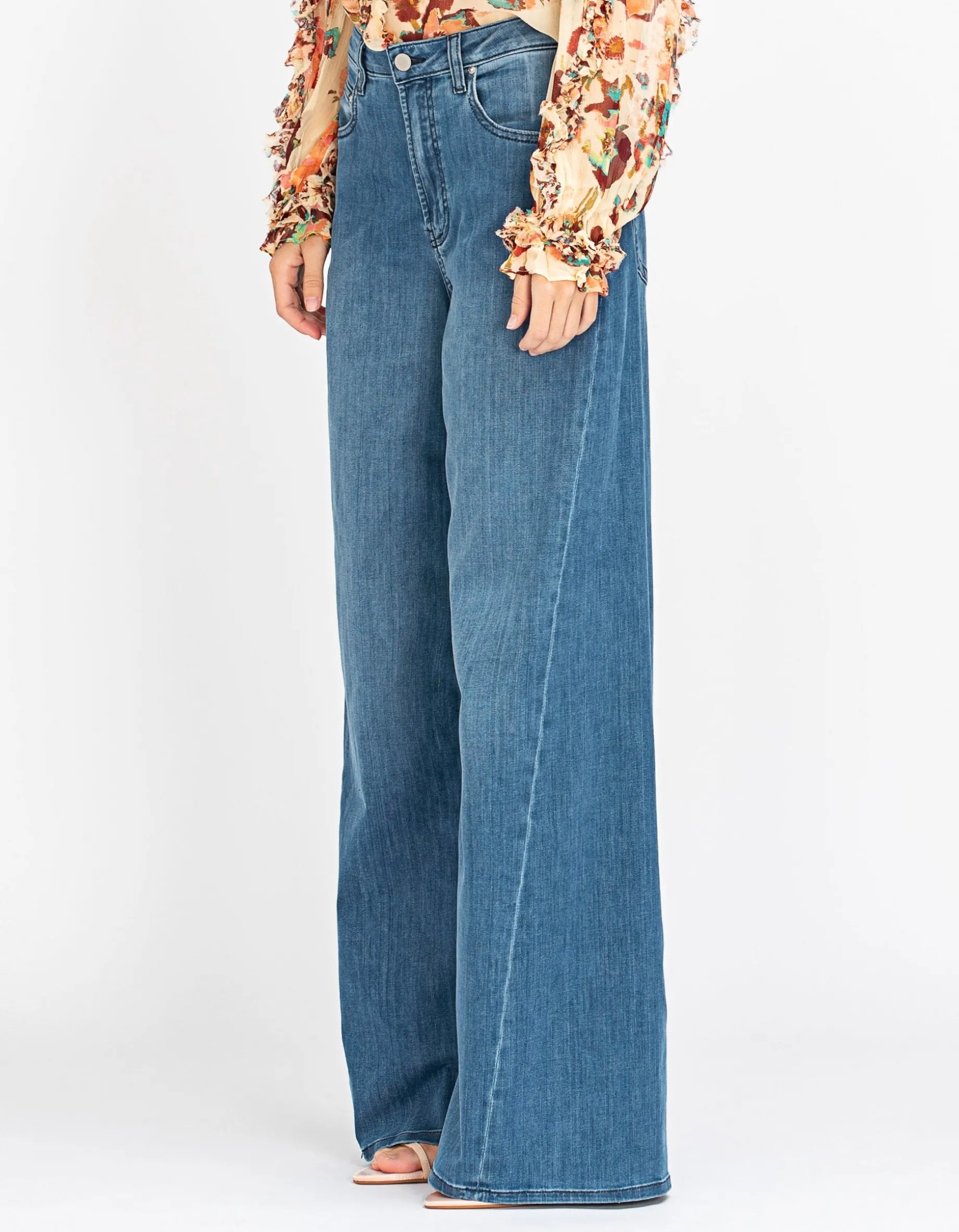 Wide Leg Jeans