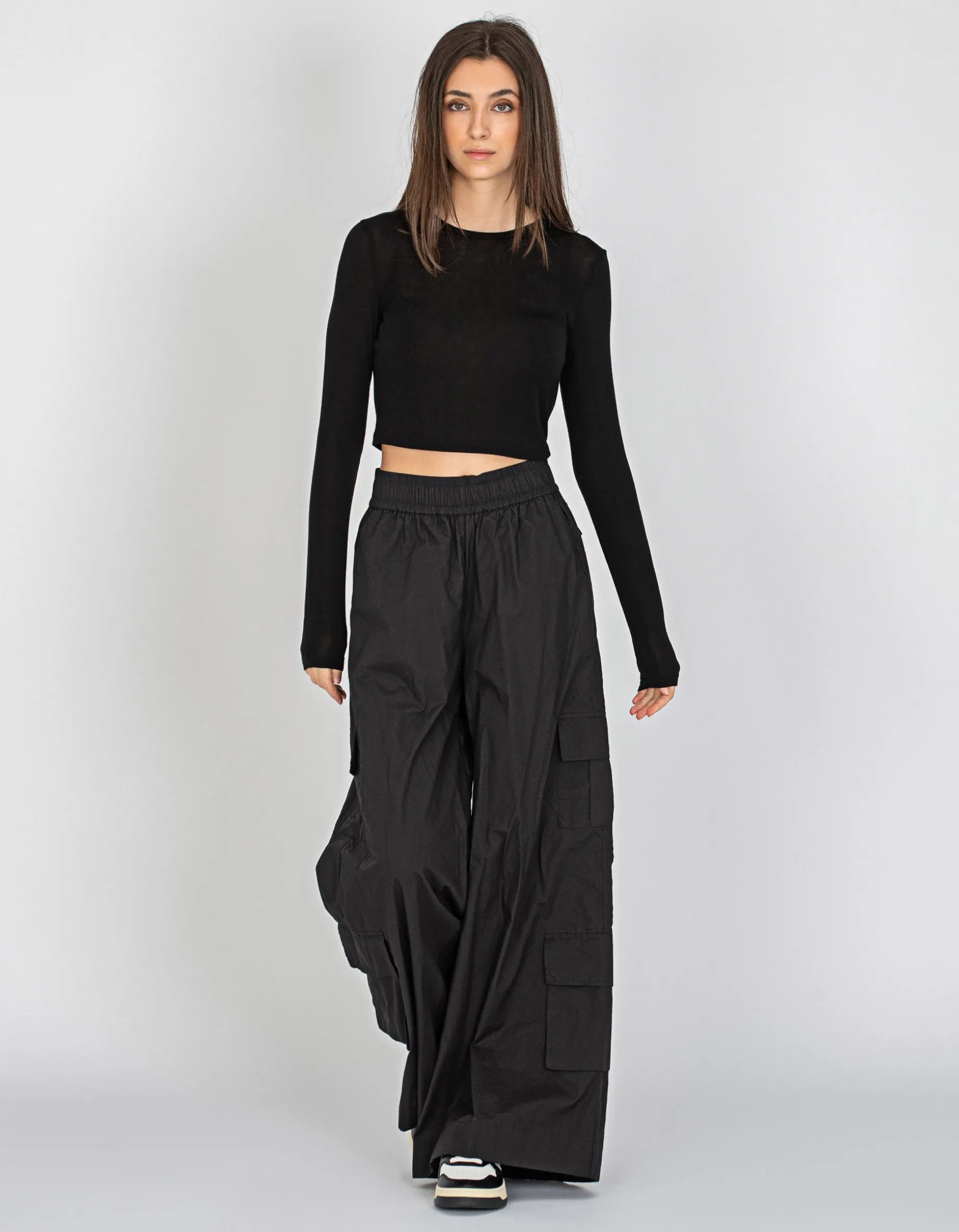Wide-Leg Hose mit aufgesetzten Taschen