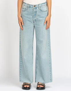 Wide-Leg Jeans