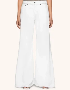 Wide-Leg Jeans