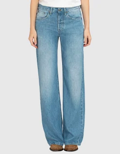 Wide-Leg Jeans