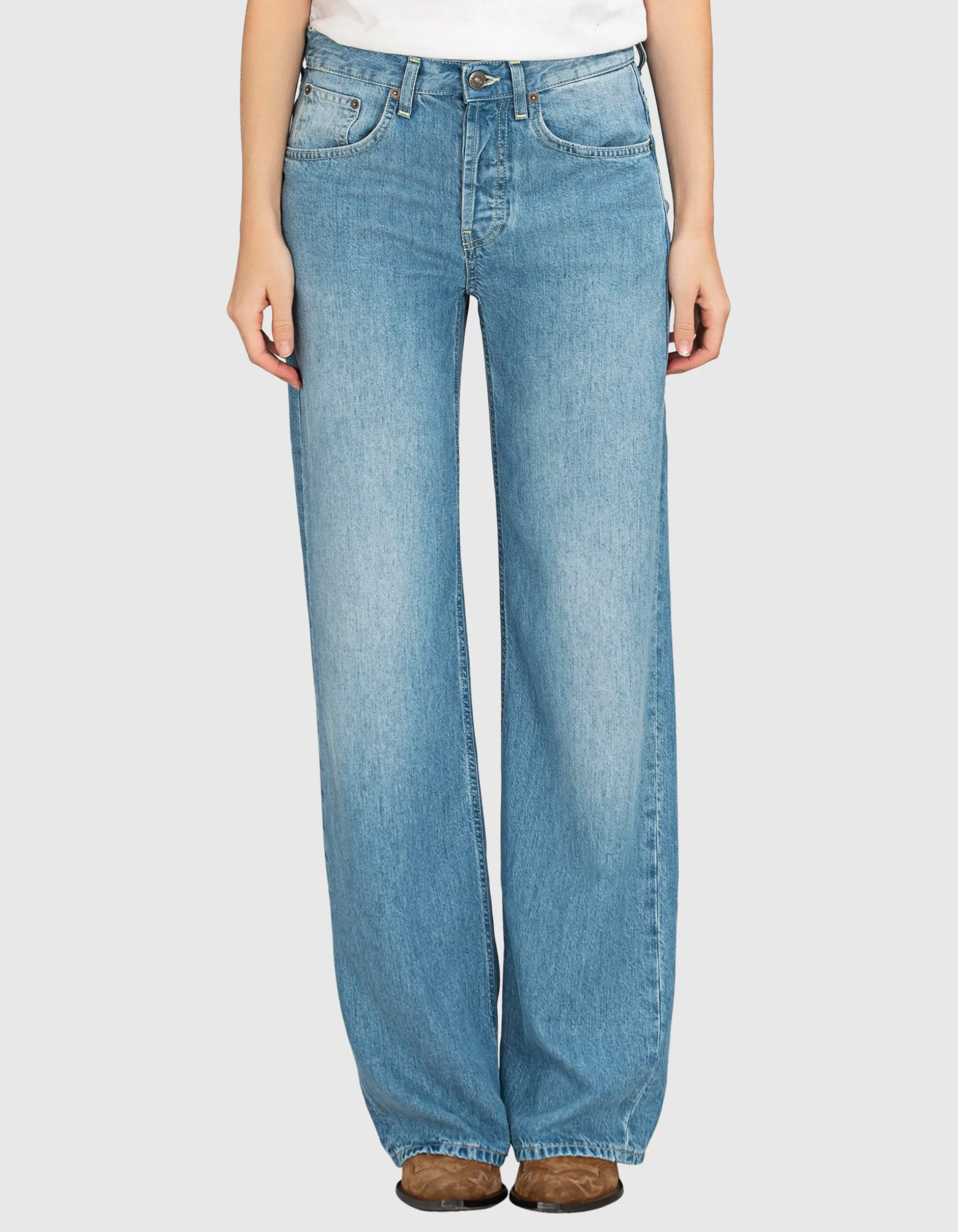 Wide-Leg Jeans