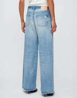 Wide-Leg Jeans