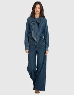 Wide-Leg Jeans